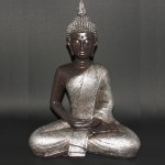 Thai Boeddha zittend, polystone, zilver 41cm (288)